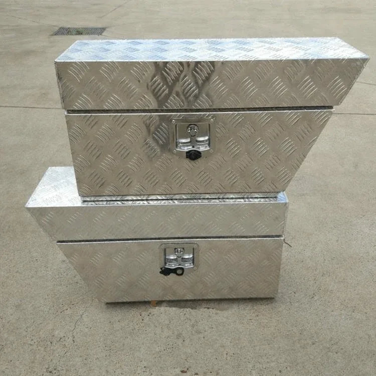 Two size options of the 201060 checker plate aluminum underbody truck tool box