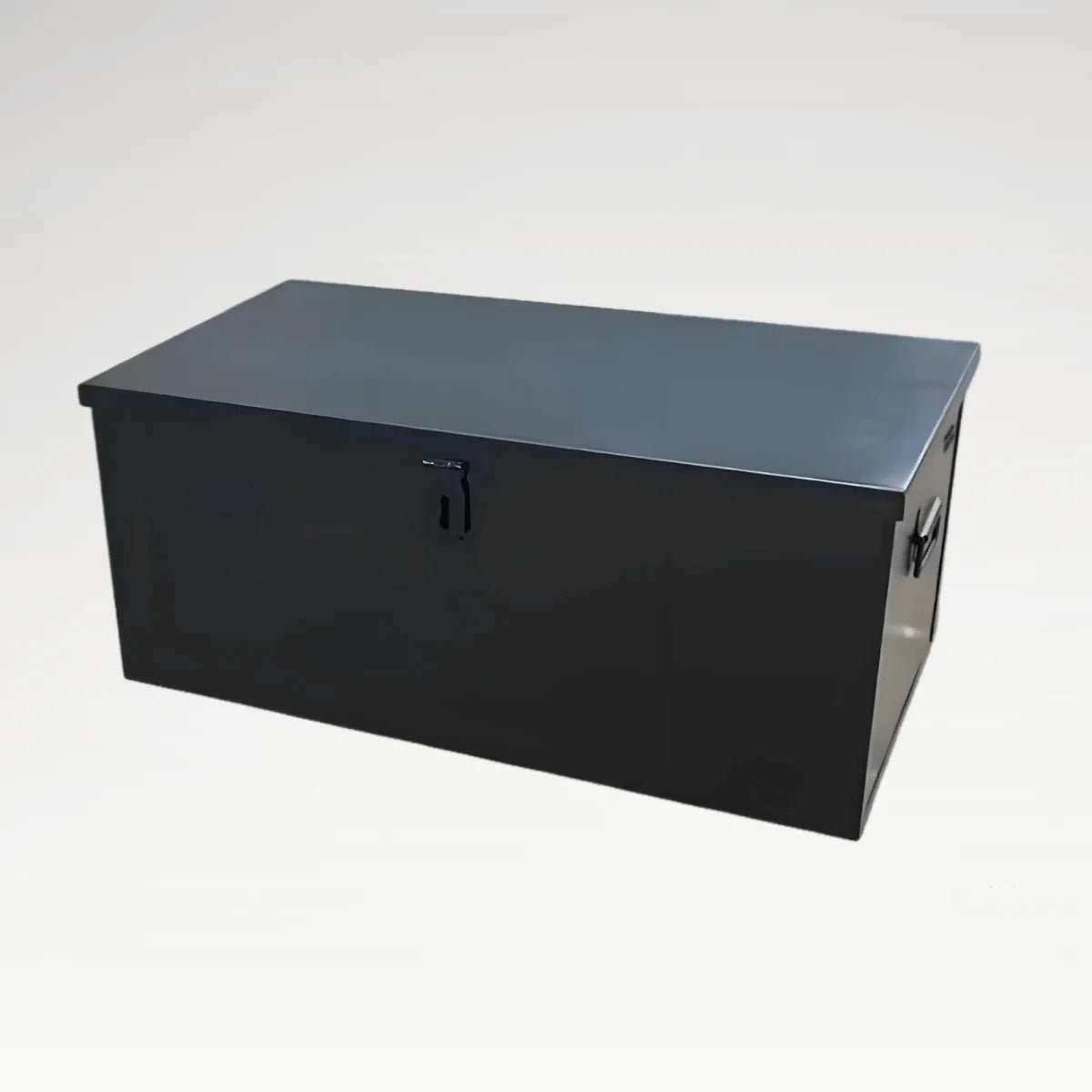 LANSHUO 202004 heavy-duty black steel truck tool box with closed lid and side carrying handles