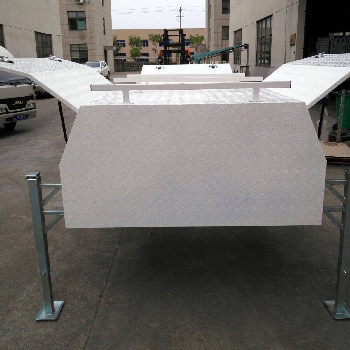 Caravan Toolbox Custom Aluminium Checker Plate Toolbox Portable Ute Canopy Toolbox - AutoToolCabinets